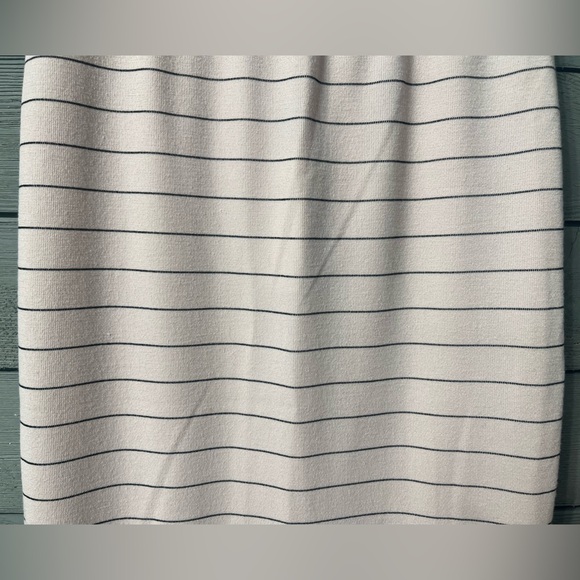 NWT BCBG Generation Pink Black Striped Pencil Skirt Sz M Medium - Picture 8 of 13